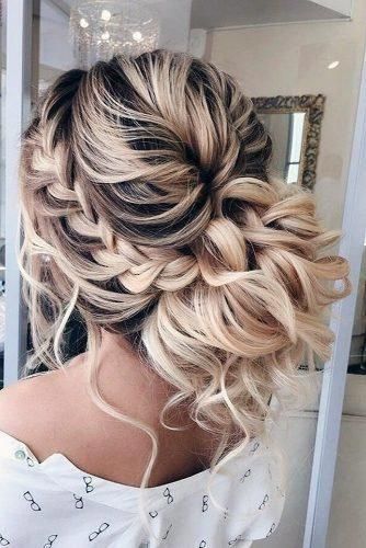 prom-hairstyles-2022-47_7 Prom hairstyles 2022