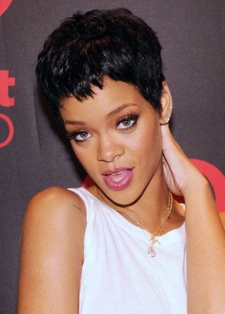 rihanna-short-hair-styles-2022-93_14 Rihanna short hair styles 2022