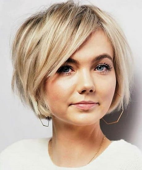 short-bobs-hairstyles-2022-95_12 Short bobs hairstyles 2022