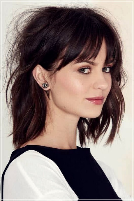 short-hairstyles-with-bangs-2022-36_4 Short hairstyles with bangs 2022
