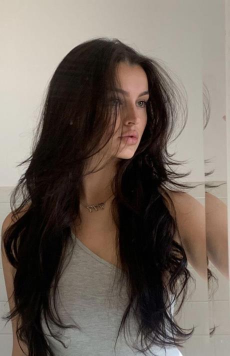 bangs-for-long-hair-2023-97_17 Bangs for long hair 2023