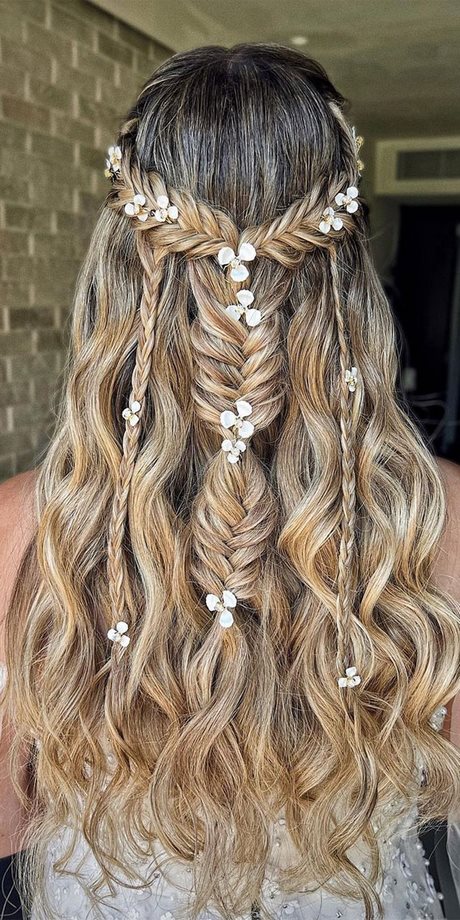 braid-prom-hairstyles-2023-71_8 Braid prom hairstyles 2023