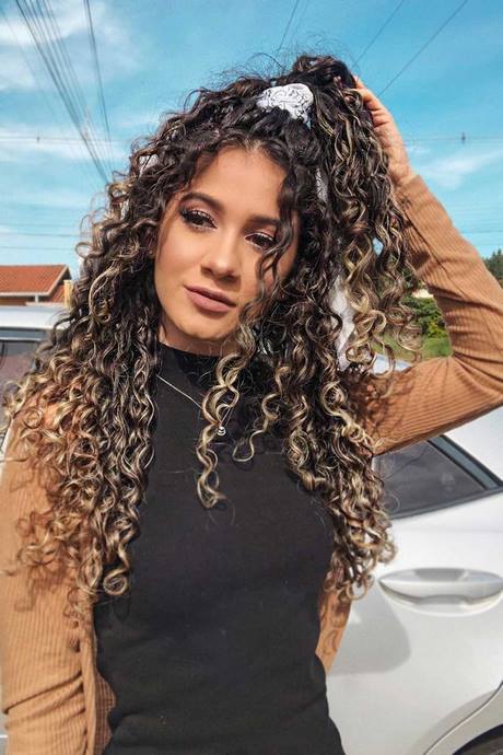 curly-medium-length-hairstyles-2023-59_8 Curly medium length hairstyles 2023