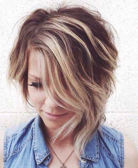 cute-haircuts-for-round-faces-2023-69_13 Cute haircuts for round faces 2023