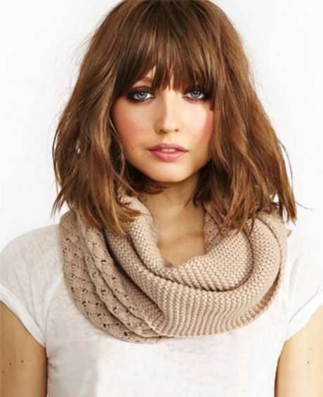 hairstyles-for-long-hair-with-fringe-2023-31_8 Hairstyles for long hair with fringe 2023