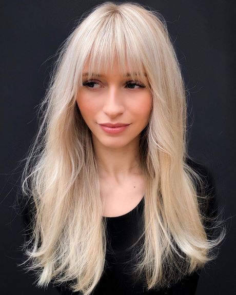 layered-hair-with-fringe-2023-58 Layered hair with fringe 2023