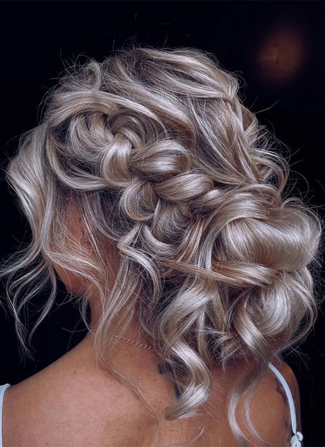 long-hair-updos-2023-27_17 Long hair updos 2023