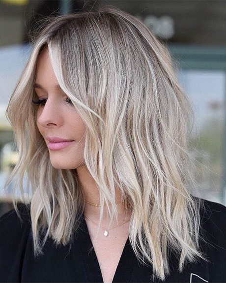 medium-hairstyles-women-2023-11_4 Medium hairstyles women 2023