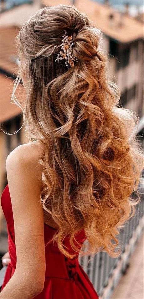 prom-hair-trends-2023-98_5 Prom hair trends 2023