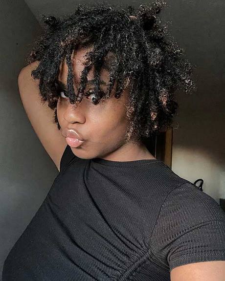 short-curly-cuts-2023-59_10 Short curly cuts 2023