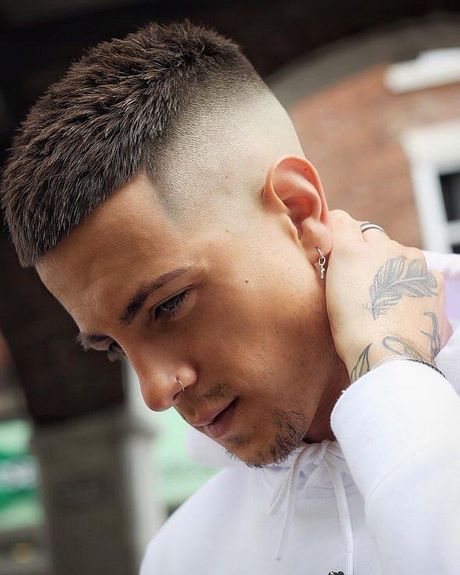 short-haircut-styles-2023-53_9 Short haircut styles 2023