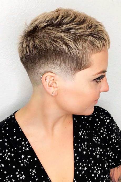 short-hairstyles-for-fat-faces-2023-04_14 Short hairstyles for fat faces 2023