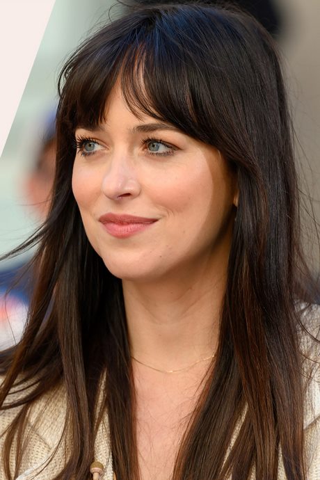 womens-fringe-hairstyles-2023-55_7 Womens fringe hairstyles 2023