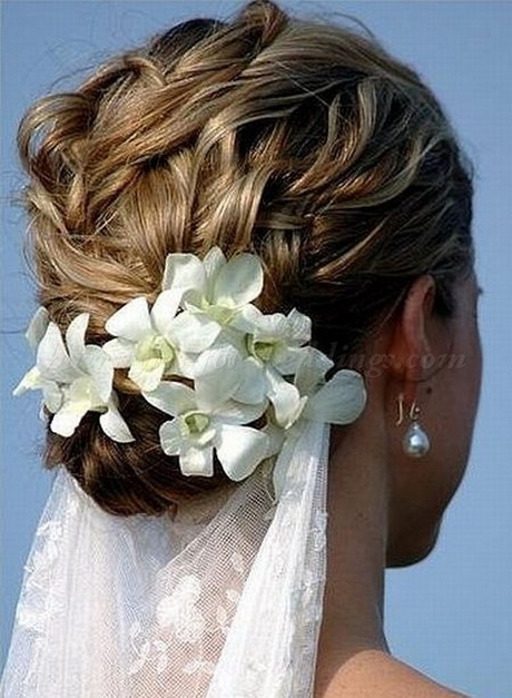 beach-wedding-hairstyles-32_18 Beach wedding hairstyles