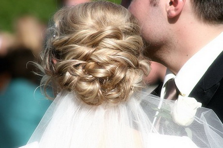 bridal-updo-hairstyles-04_8 Bridal updo hairstyles