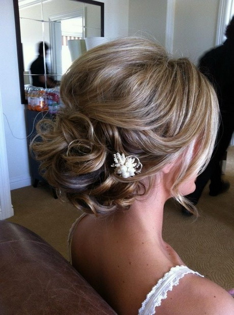 bridesmaid-hairstyles-50_10 Bridesmaid hairstyles