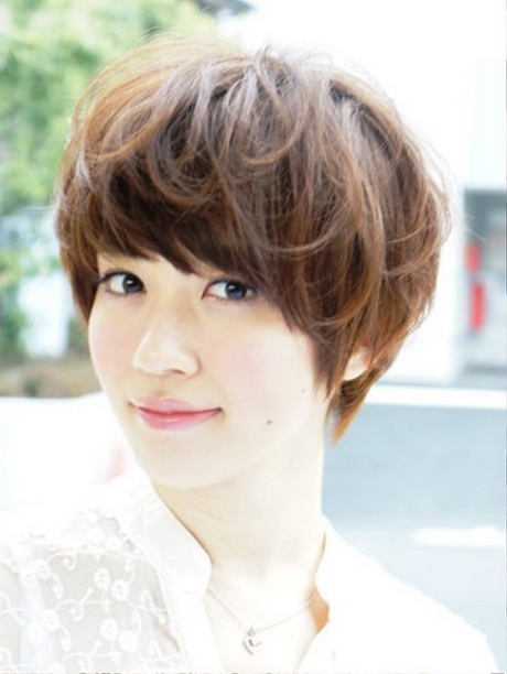japanese-short-hairstyles-33_10 Japanese short hairstyles
