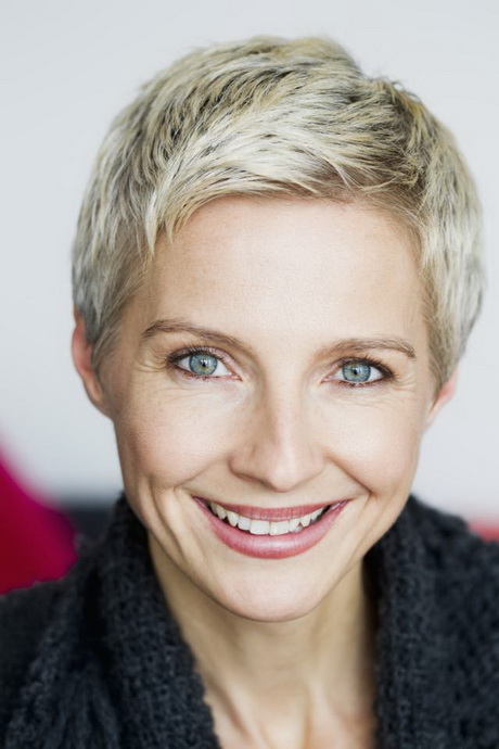 short-haircuts-for-older-women-48_13 Short haircuts for older women