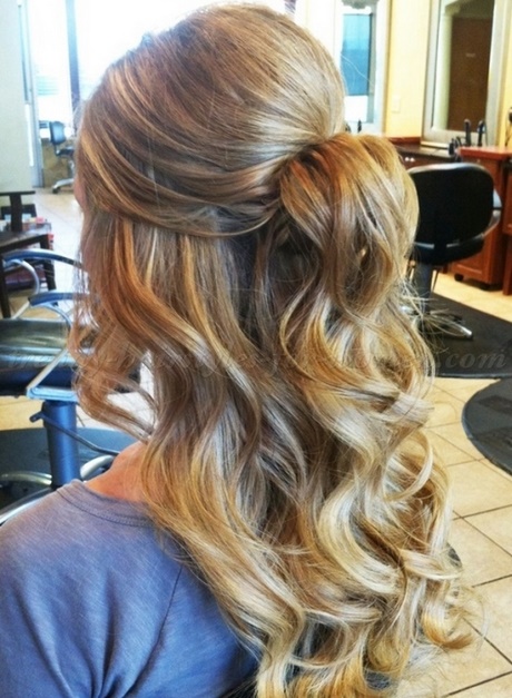 hairstyles-half-up-half-down-for-prom-80_3 Hairstyles half up half down for prom