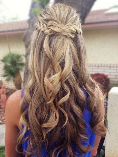 hairstyles-half-up-half-down-for-prom-80_5 Hairstyles half up half down for prom