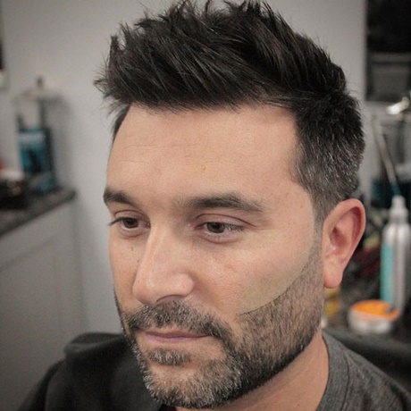 men-hairstyles-for-round-faces-44_17 Men hairstyles for round faces