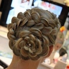 wedding-updos-for-long-thick-hair-73_12 Wedding updos for long thick hair