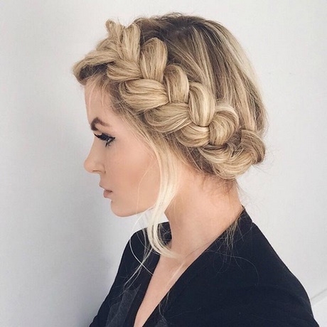 cute-braided-updos-for-long-hair-34_19 Cute braided updos for long hair