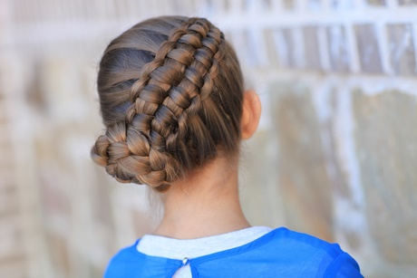hairstyles-involving-braids-48_17 Hairstyles involving braids