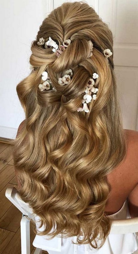 hairstyle-bridesmaid-2020-62_13 Hairstyle bridesmaid 2020