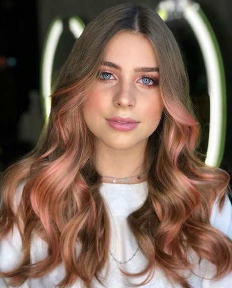 hairstyles-for-long-wavy-hair-2020-51_12 Hairstyles for long wavy hair 2020