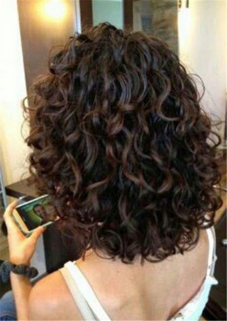 hairstyles-for-short-curly-hair-2020-56_4 ﻿Hairstyles for short curly hair 2020