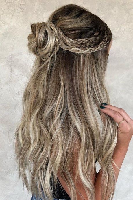 homecoming-hairstyles-2020-65_8 Homecoming hairstyles 2020