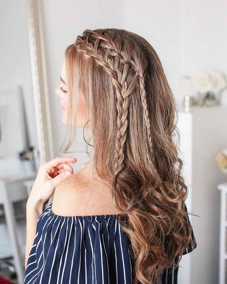 hottest-prom-hairstyles-2020-76_15 Hottest prom hairstyles 2020