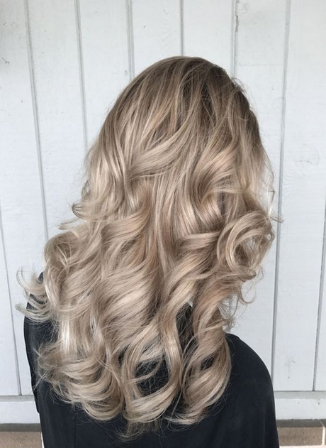 latest-blonde-hair-colours-2020-25_9 Latest blonde hair colours 2020