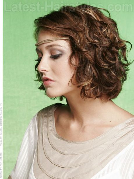 latest-short-curly-hairstyles-2020-90_17 Latest short curly hairstyles 2020