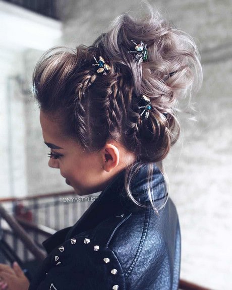 prom-hair-2020-updo-52_18 Prom hair 2020 updo