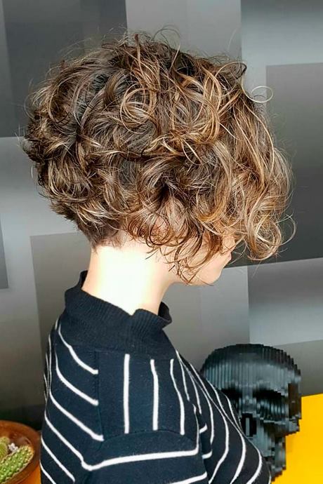 short-and-curly-hairstyles-2020-11_12 Short and curly hairstyles 2020