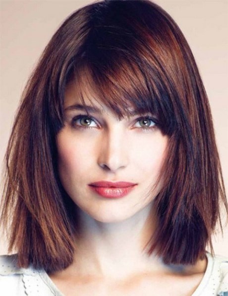 short-hair-with-side-bangs-2020-62_10 Short hair with side bangs 2020