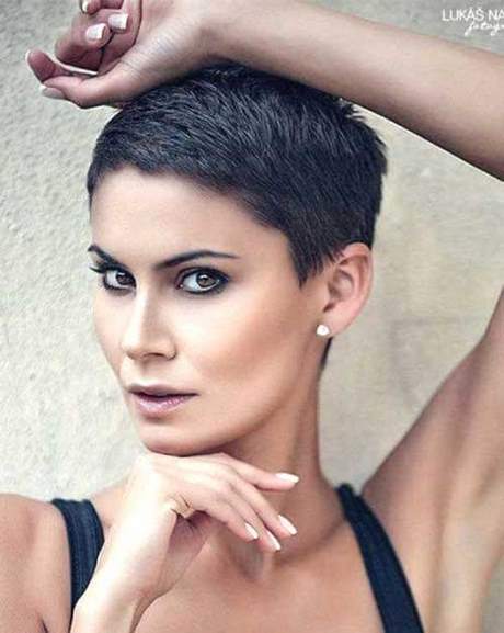 short-hairstyle-trend-2020-40_11 Short hairstyle trend 2020