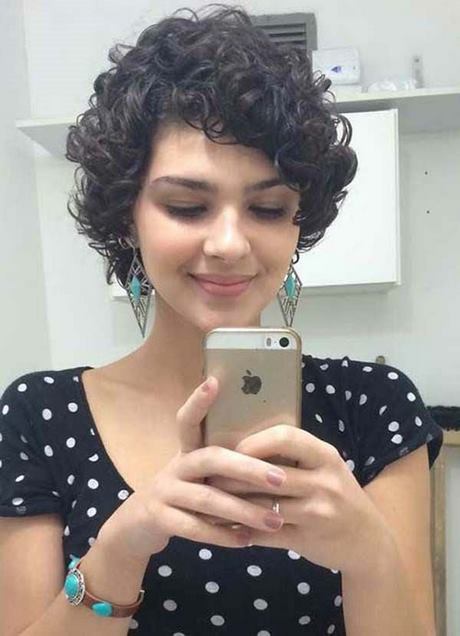 trendy-short-curly-hairstyles-2020-19_14 Trendy short curly hairstyles 2020