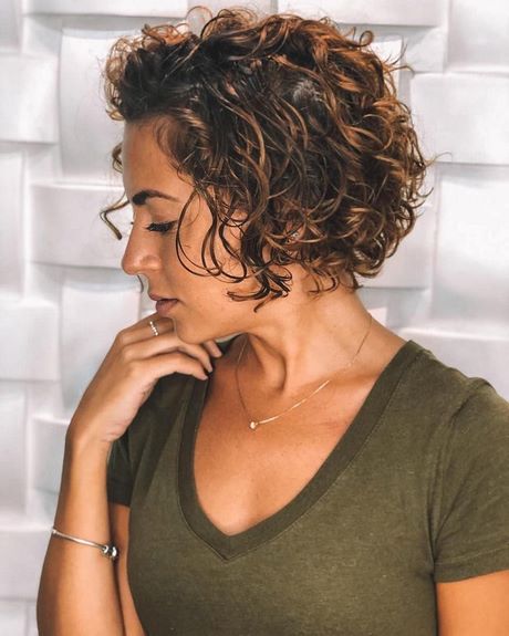 2021-short-hairstyles-for-curly-hair-82 2021 short hairstyles for curly hair