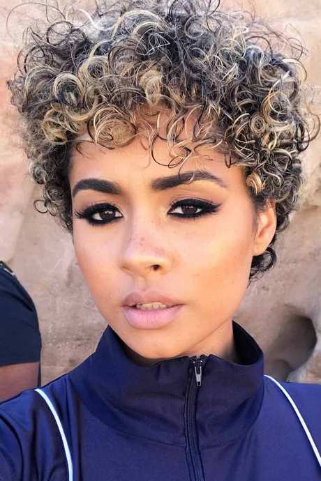 black-short-curly-hairstyles-2021-26_8 Black short curly hairstyles 2021