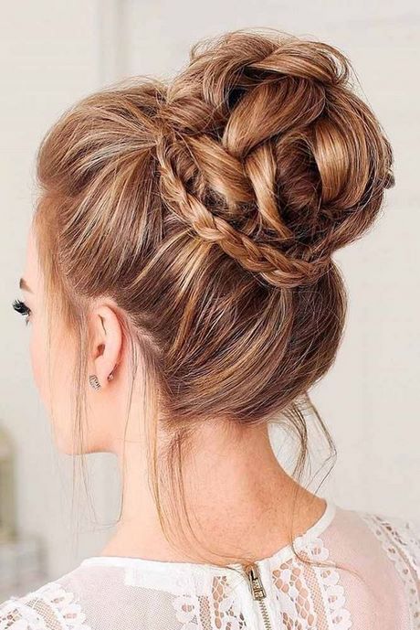 celebrity-updo-hairstyles-2021-85_18 Celebrity updo hairstyles 2021