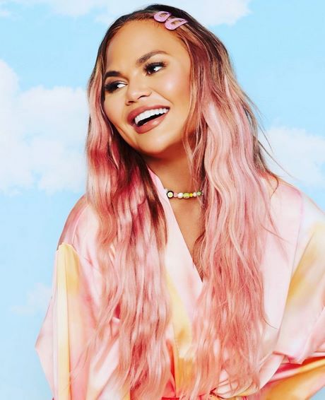 chrissy-teigen-hair-color-2021-44_3 Chrissy teigen hair color 2021