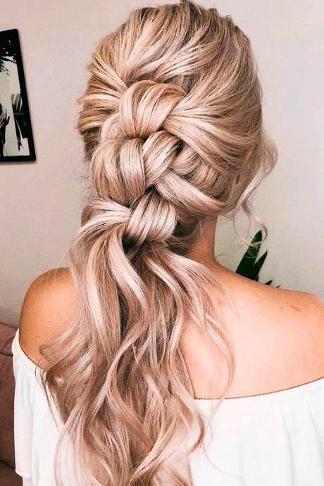 cute-prom-hairstyles-for-long-hair-2021-05_19 Cute prom hairstyles for long hair 2021