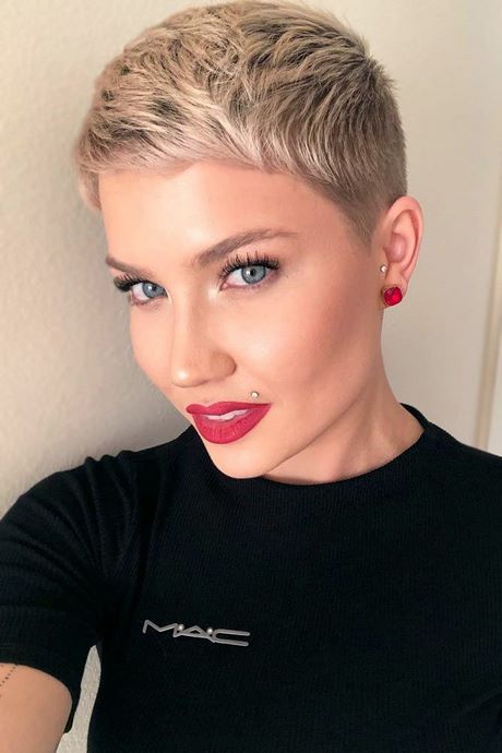 extremely-short-hairstyles-2021-25_5 Extremely short hairstyles 2021