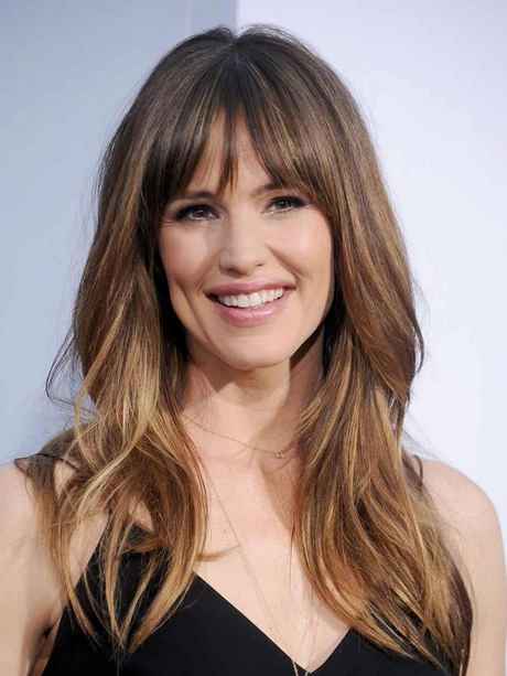 hairstyles-for-long-hair-with-bangs-2021-63_14 Hairstyles for long hair with bangs 2021