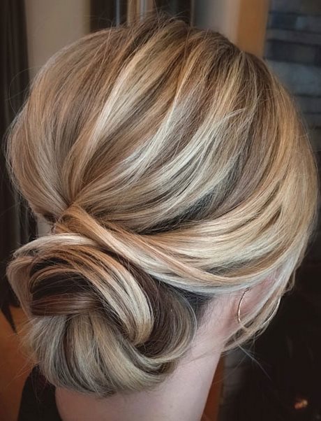 latest-updo-hairstyles-2021-22_3 Latest updo hairstyles 2021