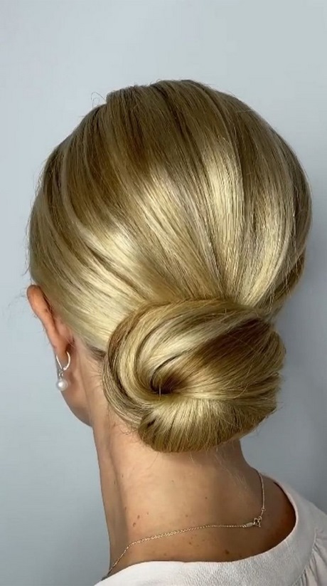 long-hair-updos-2021-40_14 Long hair updos 2021