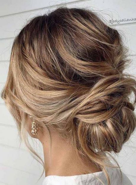 long-hair-updos-2021-40_9 Long hair updos 2021